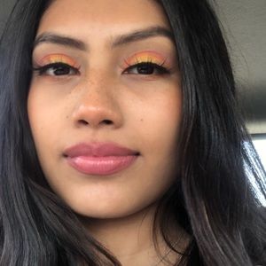 Meet your Posher, Leilani